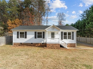 3002 Karlingdale Dr, Greensboro, NC 27455