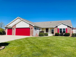 980 Wheatfield Ln, Churubusco, IN 46723