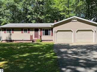 4463 W Grass Lake Rd, Lake, MI 48632