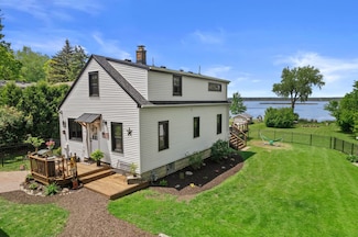 S94W14508 Groveway Ln, Muskego, WI 53150