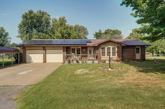 1301 S Tyler Ave, Aurora, MO 65605