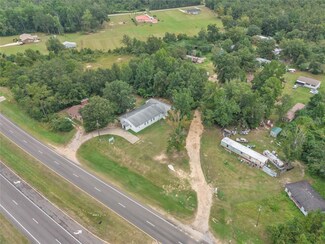 465 Hazzard Ln, Cantonment, FL 32533