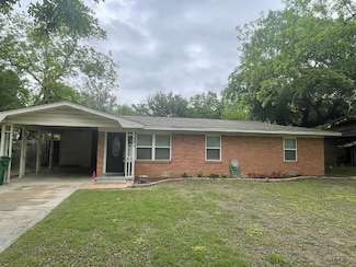 521 N Lydia St, Stephenville, TX 76401