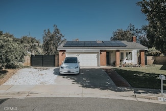 2438 Emerson Cir, Corona, CA 92882