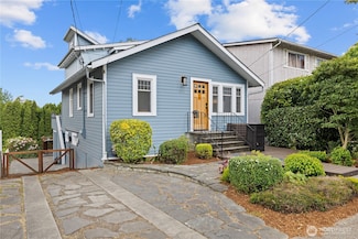 5746 37th Ave NE, Seattle, WA 98105