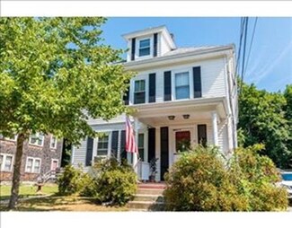 11 Reland St, Middleboro, MA 02346