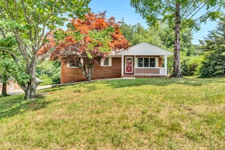 7109 Plantation Rd, Roanoke, VA 24019