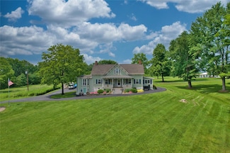 69 Lippincott Rd, Wallkill, NY 12589