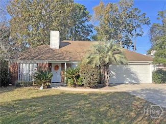 2 Saint Ives Dr, Savannah, GA 31419