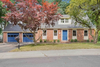 68 Robinhood Rd, Nashua, NH 03062