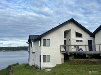 2677 NE Fern Glen Rd, Poulsbo, WA 98370