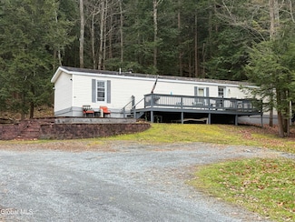 63 Lemayville Way, Whitehall, NY 12887