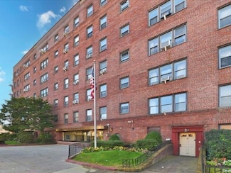 143-50 Hoover Ave Unit 512, Jamaica, NY 11435