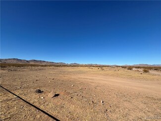 000 N Dilkon Rd, Golden Valley, AZ 86413
