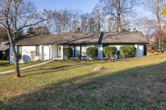 115 Lake Cir, Harriman, TN 37748