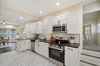 6935 Aetna Ct, Milwaukee, WI 53213