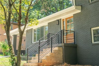 2524 Glenrock Dr, Decatur, GA 30032