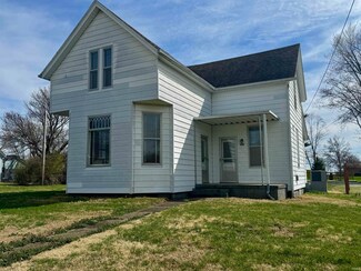 406 E Medcalf St, Dale, IN 47523