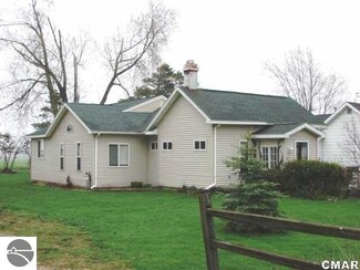 217 S Main St, Ithaca, MI 48847