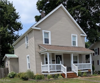 80 Fenton Ave, Mogadore, OH 44260