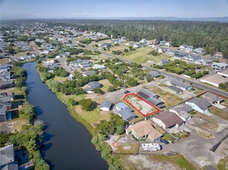 802 325th Place, Ocean Park, WA 98640