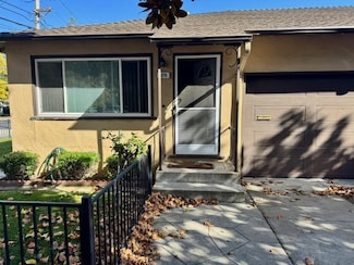 920 Warren St, Redwood City, CA 94063