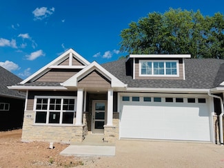 489 Papermill Cir, Kimberly, WI 54136