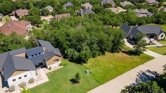 2203 Pinnell Ct, Corinth, TX 76210