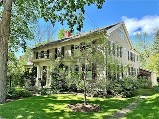 17 South St, Geneseo, NY 14454