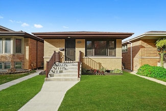 5428 S Laramie Ave, Chicago, IL 60638