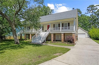 705 Woodridge Blvd, Mandeville, LA 70471