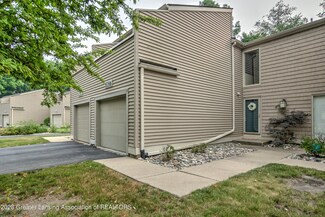 3627 E Meadows Ct Unit 34, Okemos, MI 48864