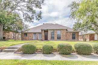 4608 Versailles Ln, Plano, TX 75093