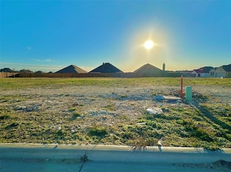 702 Broken Bow Ln, Cleburne, TX 76033