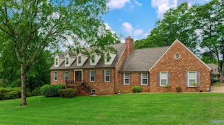 90 Bradley St, Scottsboro, AL 35769