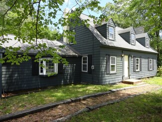 327 Main St, Townsend, MA 01469