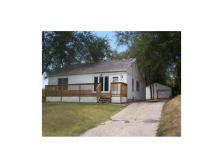 4872 Oakland Ave, Kansas City, KS 66102