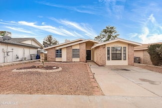 1639 Dave Elliott Dr, El Paso, TX 79936