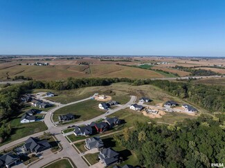 7160 Spring Creek Dr, Bettendorf, IA 52722