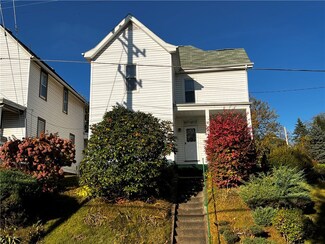 824 Spruce Ave, Rochester, PA 15074