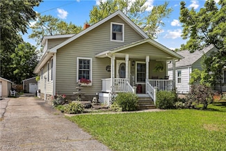 7176 Lake Ave, Elyria, OH 44035