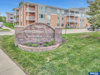 3001 S 51 Street Ct Unit 472, Lincoln, NE 68506
