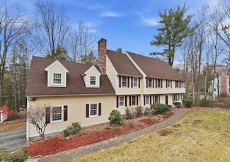 95 Hitching Post Ln, Bedford, NH 03110