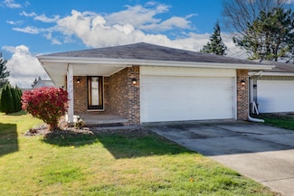 1403 Keller Rd Unit B, Normal, IL 61761