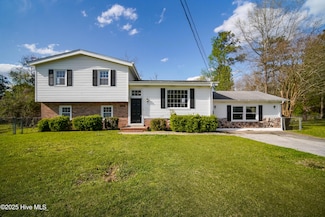 204 Jupiter Ct, Jacksonville, NC 28546
