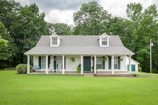 662 County Road 404, Killen, AL 35645