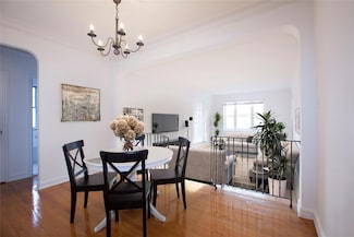 76-35 113th St Unit 5H, Forest Hills, NY 11375
