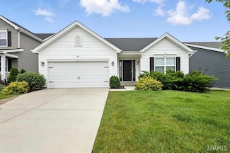 2112 Windswept Farms Dr, Eureka, MO 63025