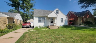 3318 Touzalin Ave, Lincoln, NE 68507
