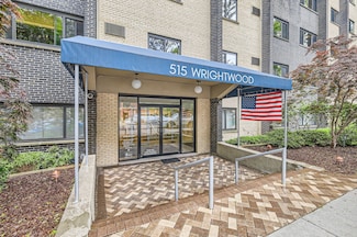 515 W Wrightwood Ave Unit 302, Chicago, IL 60614